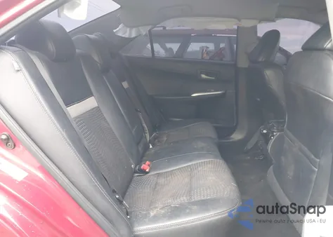 2014 Toyota Camry Se z USA, uszkodzony, nr VIN 4T1BF1FK0EU747857